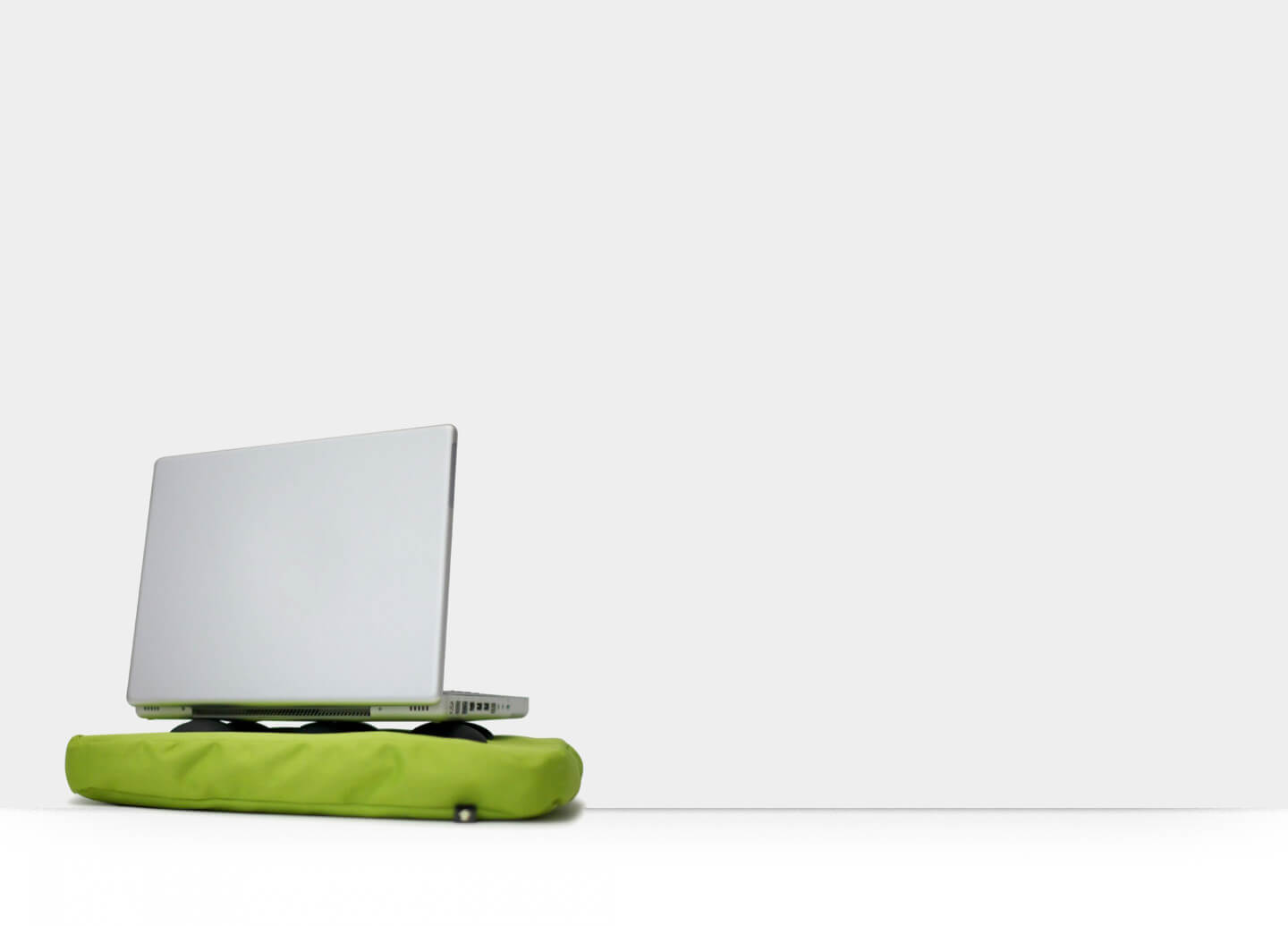 Bosign® Surf Pillow Hitech Laptop Cooler
